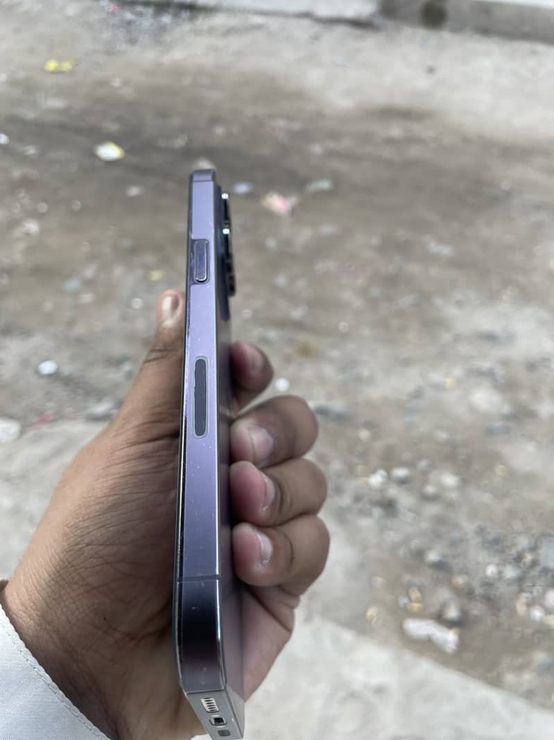 Apple iPhone 14 Pro Max 5