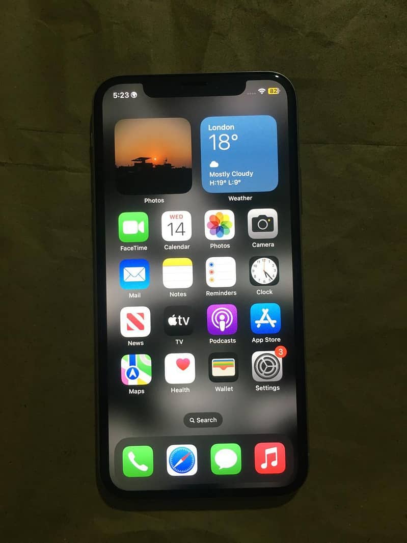 Apple iPhone X 3