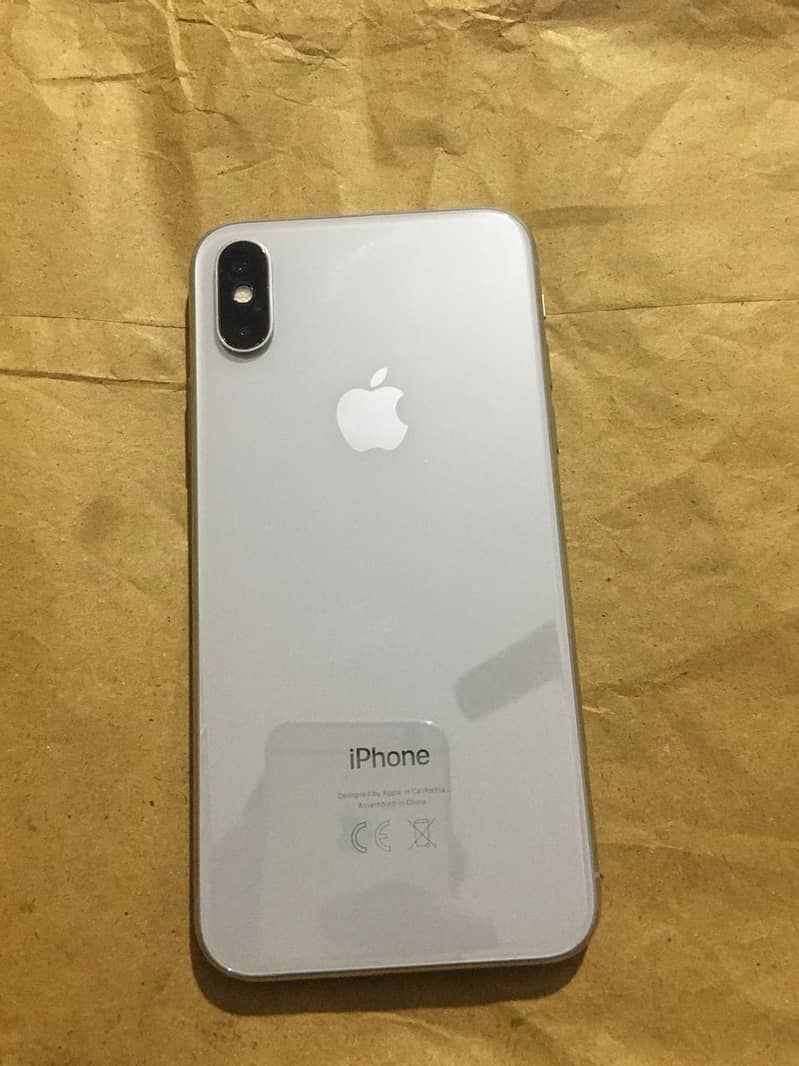 Apple iPhone X 4