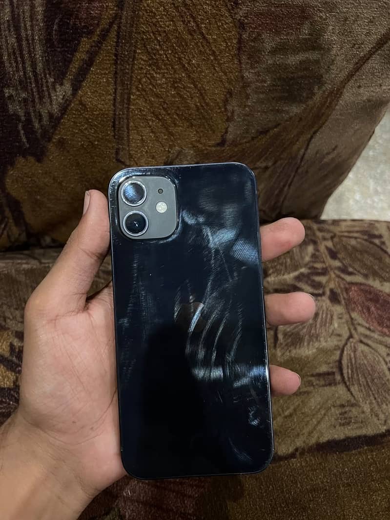 Apple iPhone 12 1