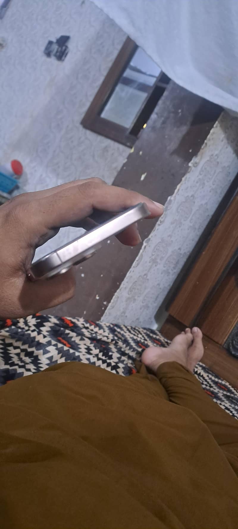 Apple iPhone 16 Pro Max 2