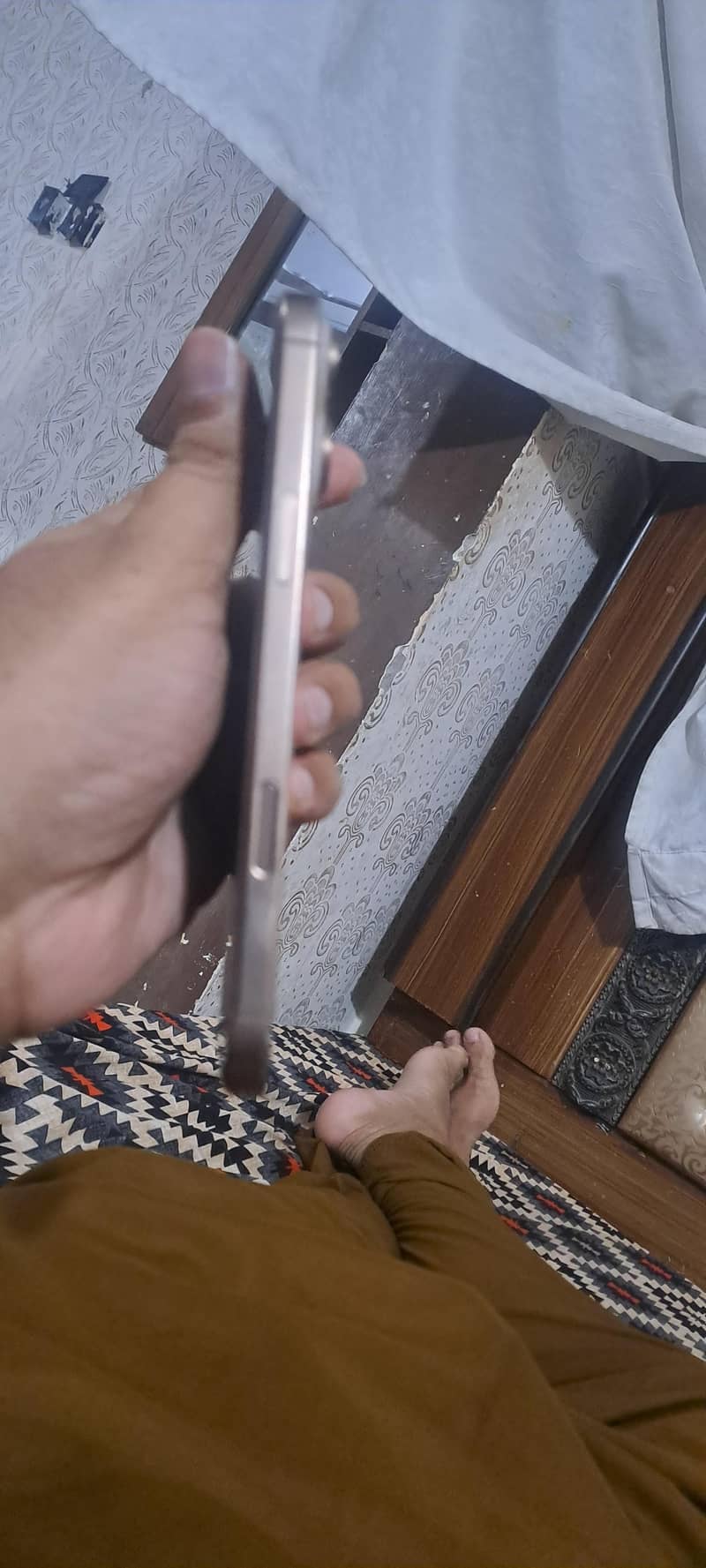 Apple iPhone 16 Pro Max 3