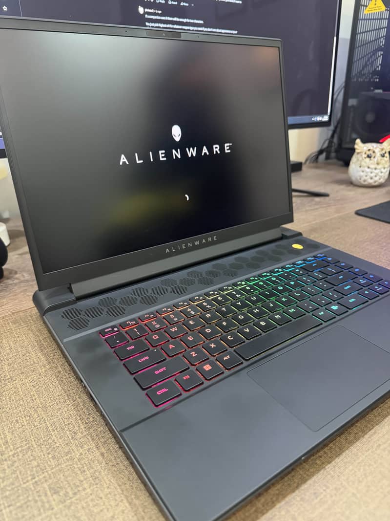 Dell Alienware m16 R1 5