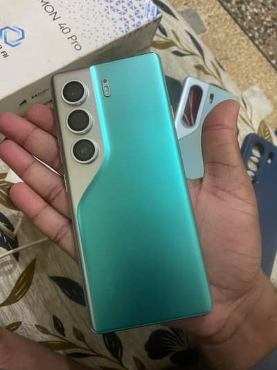 Tecno CAMON 40 Pro complete box 10/9.5 condition