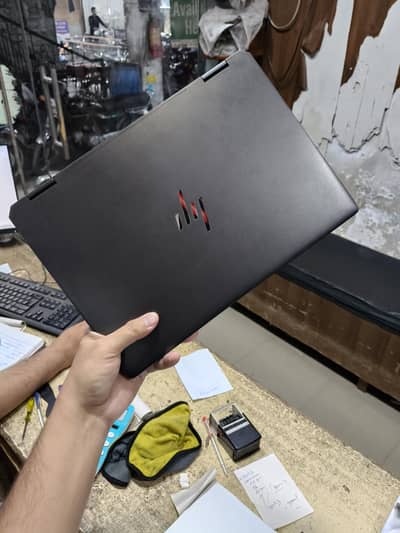 spectre 2 in 1 x360  ultra 7 155H (15th gen) 16/1TB