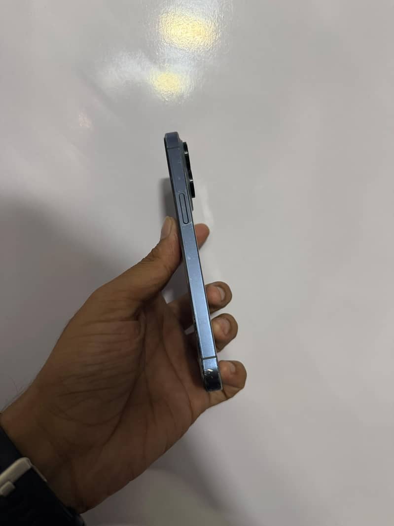 Apple iPhone 13 Pro 4
