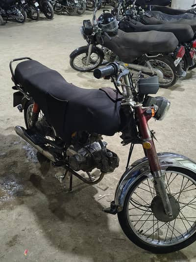 HONDA CD 70