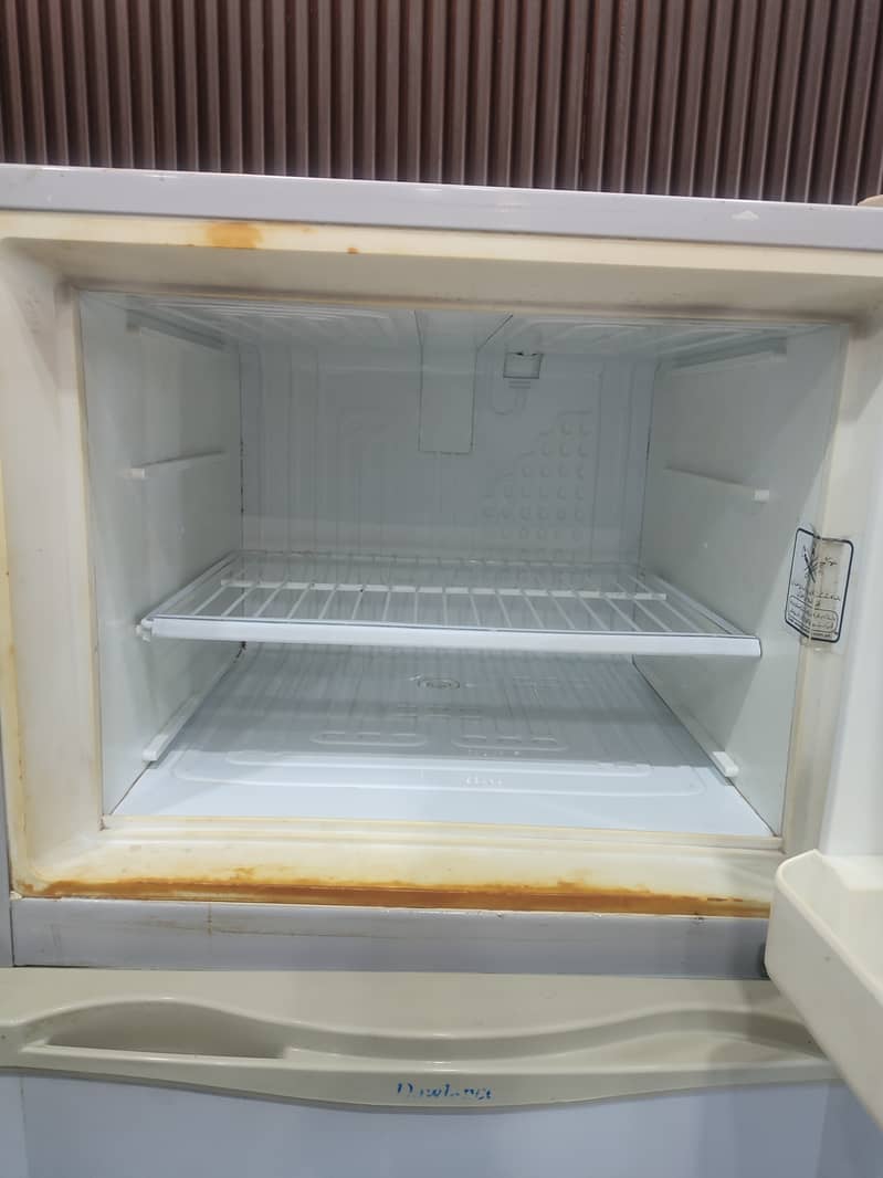 Dawlance refrigerator 1