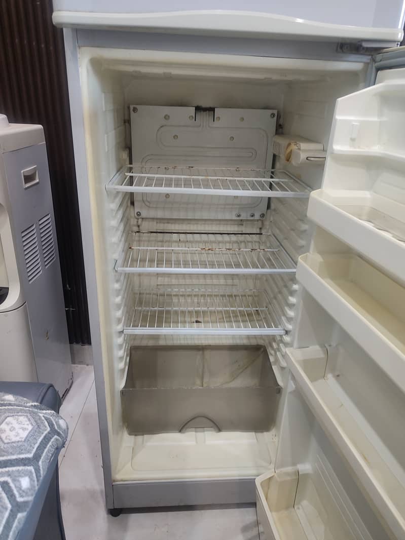 Dawlance refrigerator 2