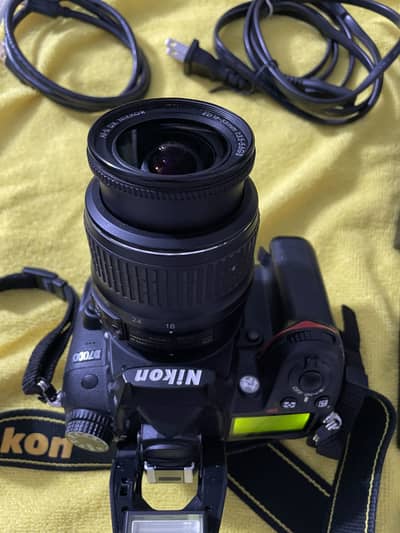 Nikon D7000 DSLR  camera
