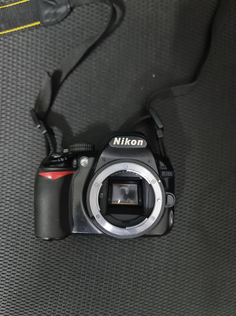 Nikon D3100 1