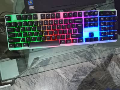 Ye 2 keyboard ha ek gaming aur ek normal ye 2no keyboard aur mouse pa