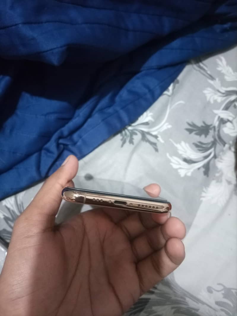 Apple iPhone 11 Pro 2