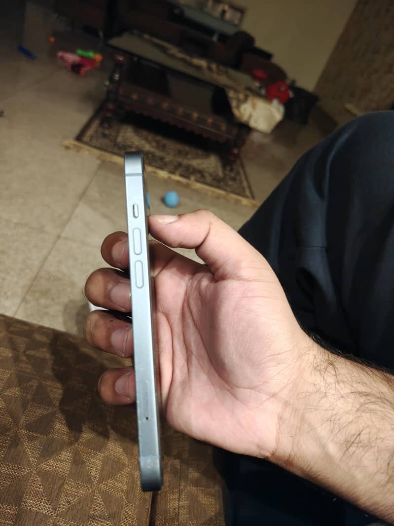Apple iPhone 14 5