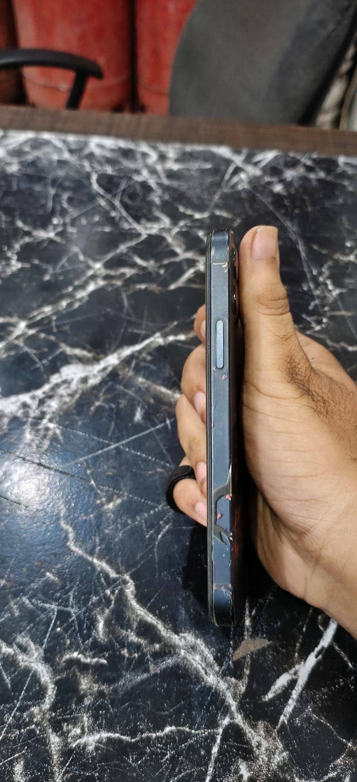 Apple iPhone 12 1