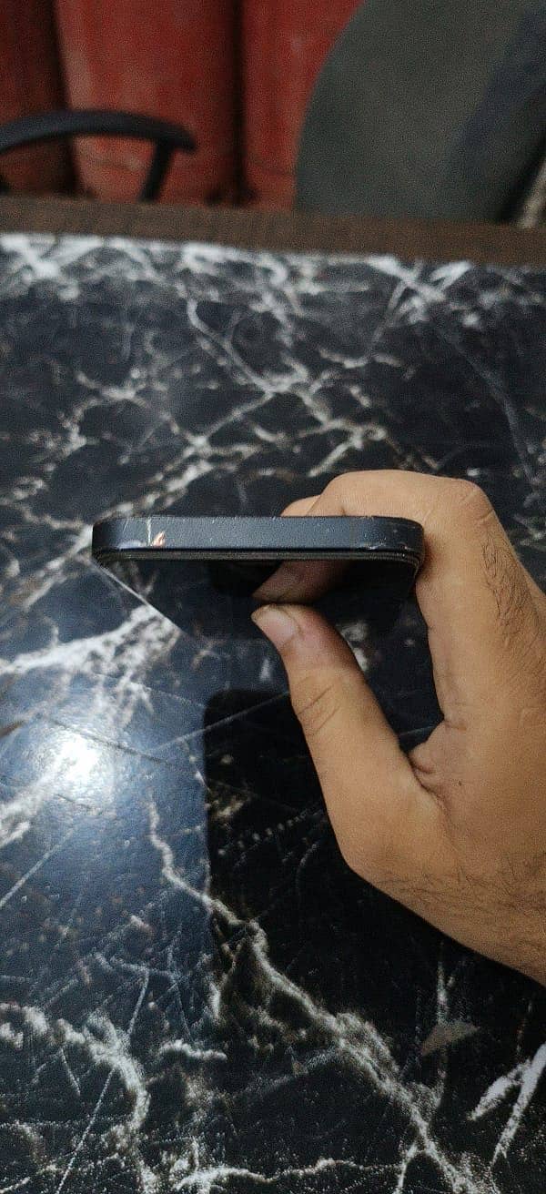 Apple iPhone 12 2