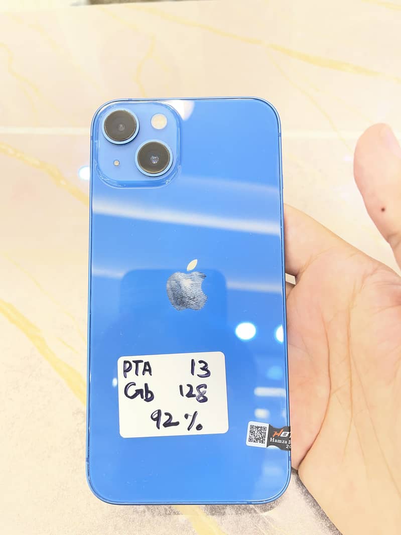 Apple iPhone 13 5