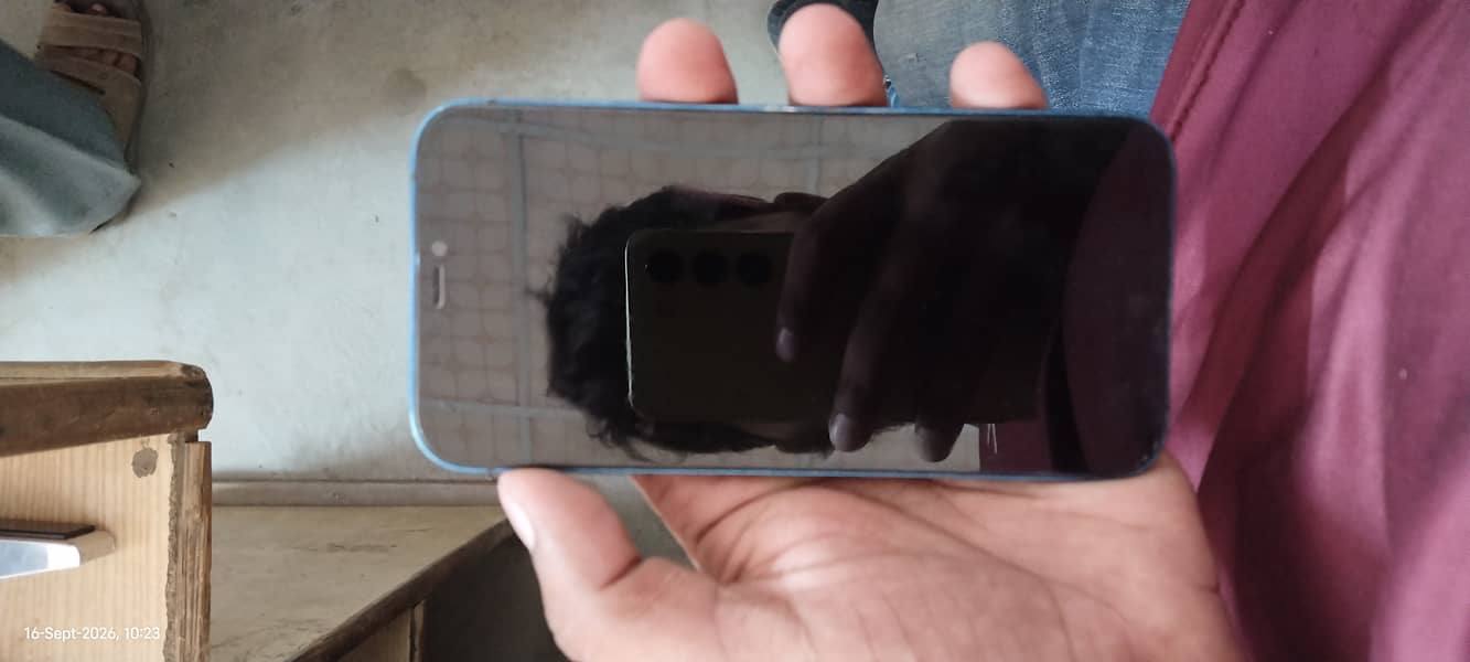 Apple iPhone 12 1