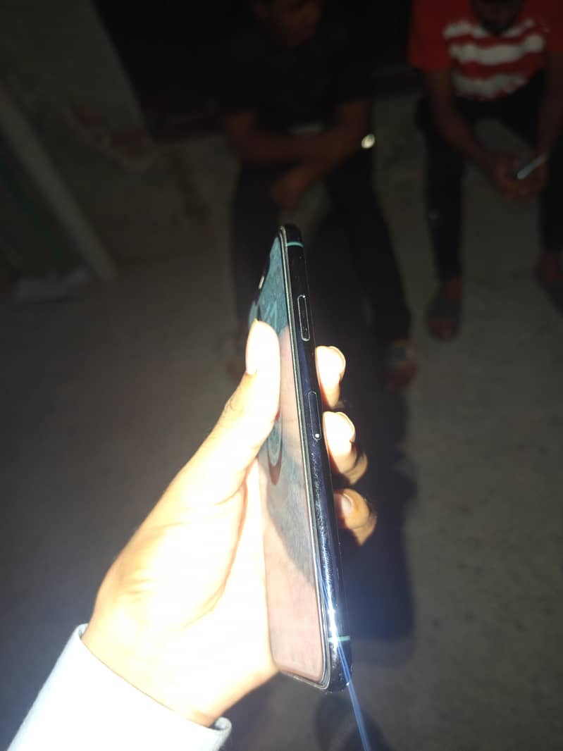 Apple iPhone 11 Pro Max 3