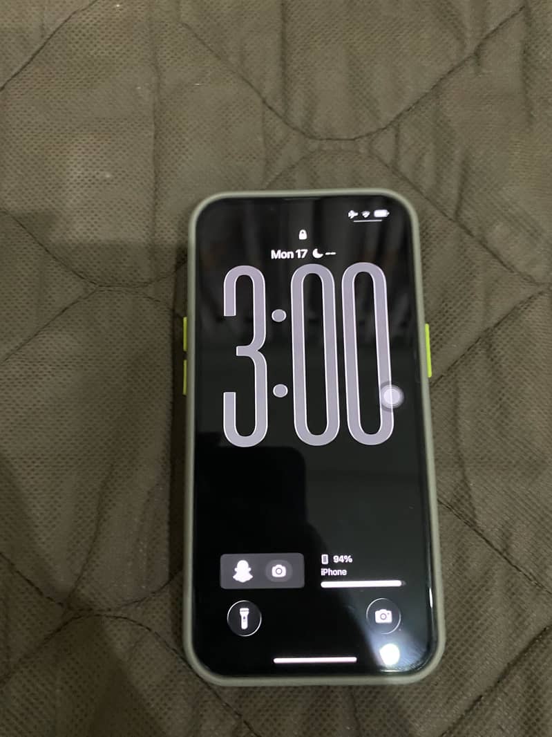 Apple iPhone 13 1