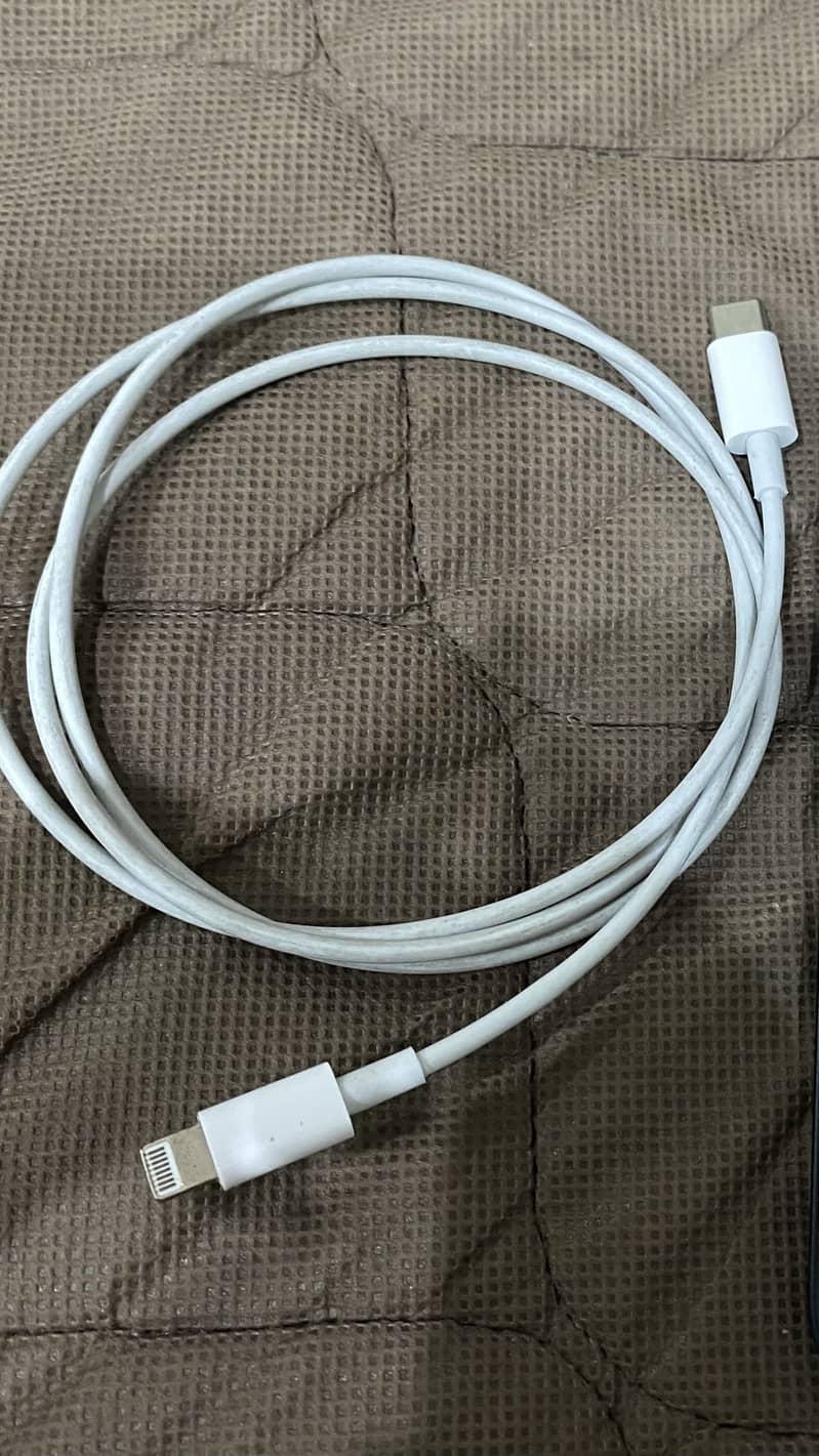 Apple iPhone 13 7
