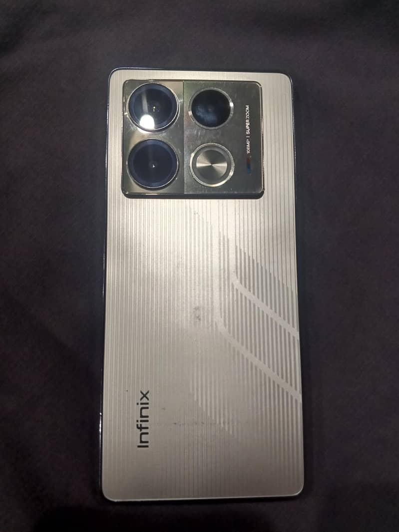Infinix Note 40 0