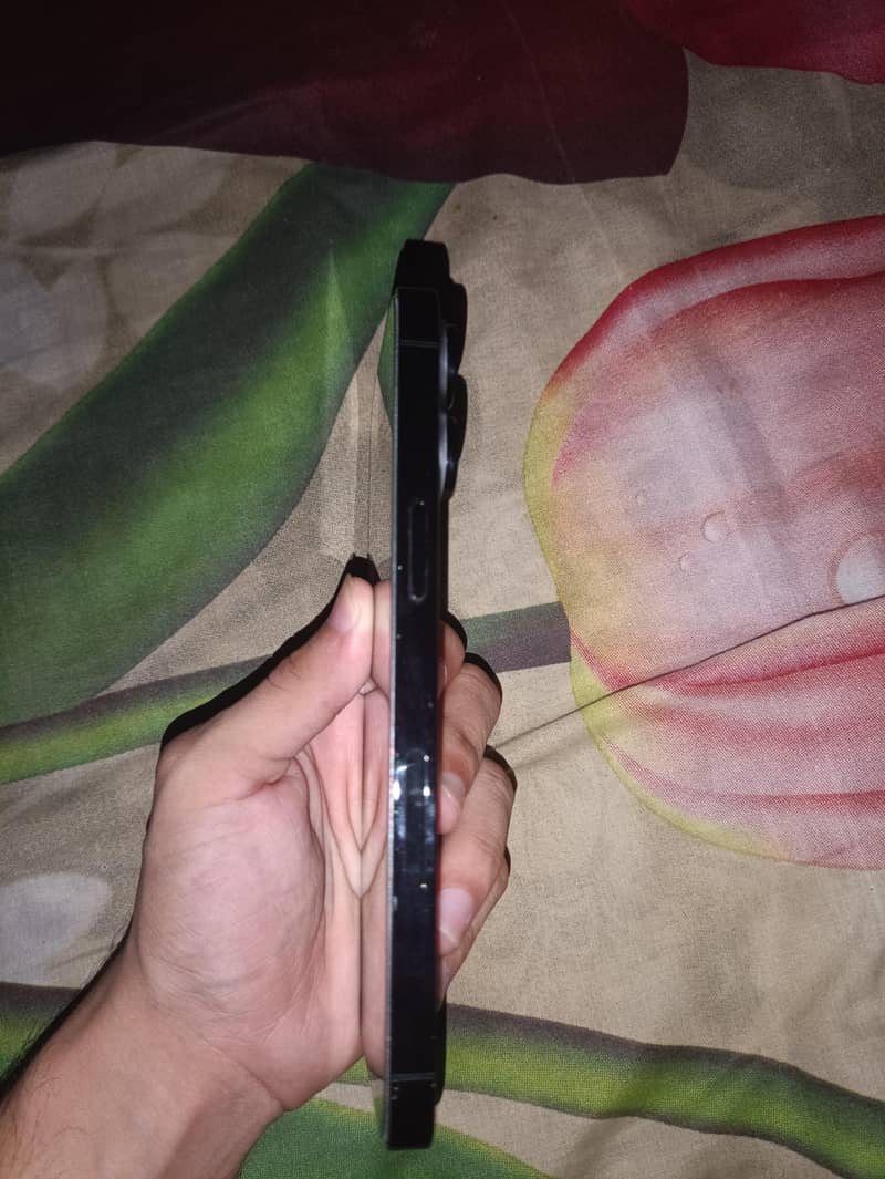 Apple iPhone 14 Pro Max 3