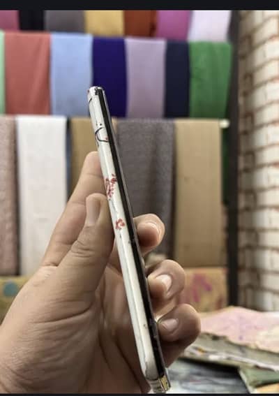 Samsung Mobile A30s