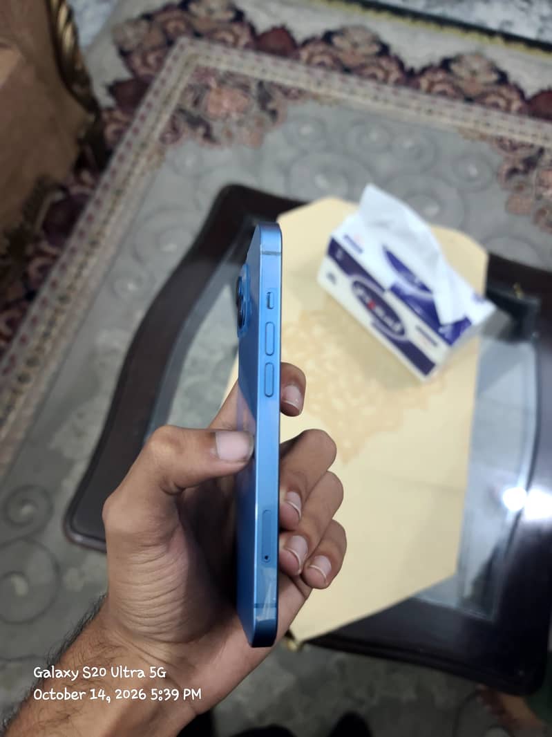 Apple iPhone 13 1