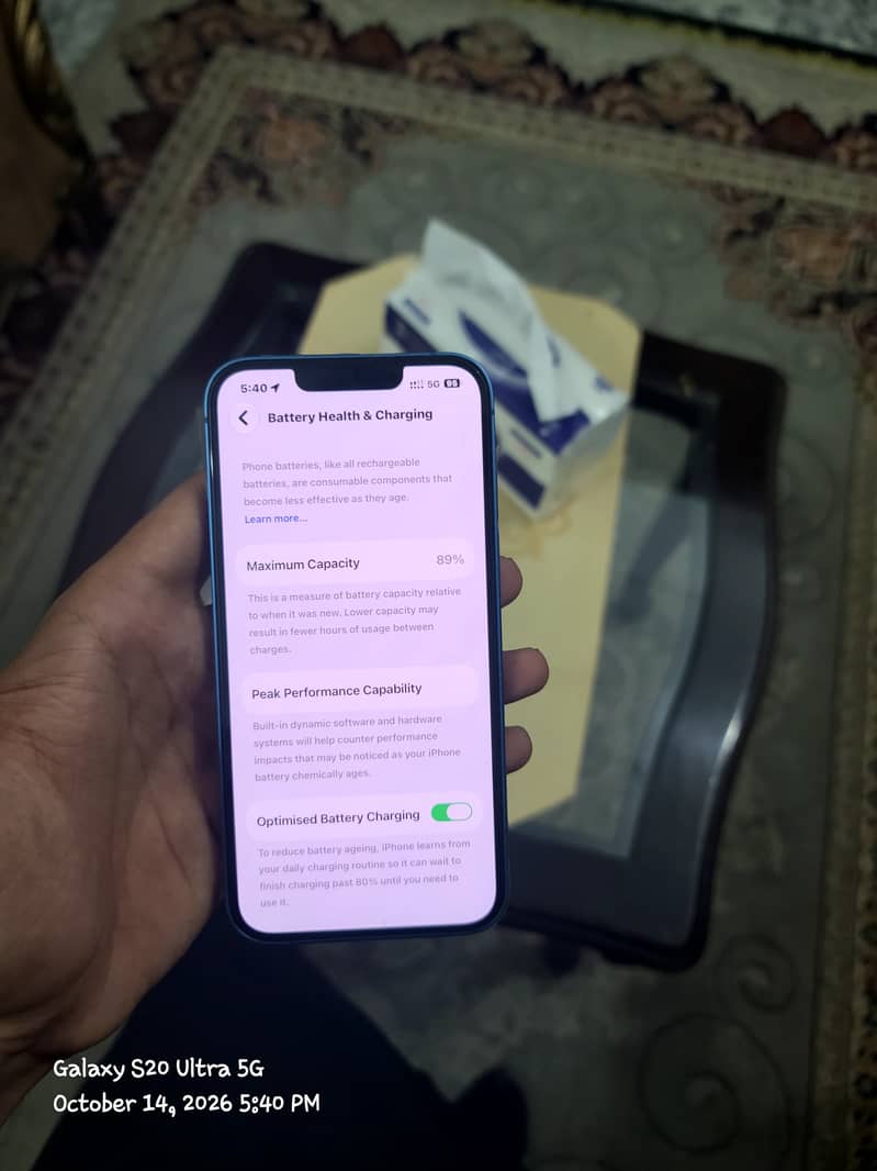 Apple iPhone 13 2