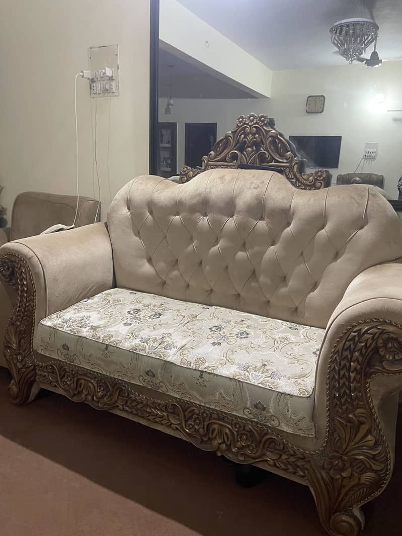 Sofa set 0