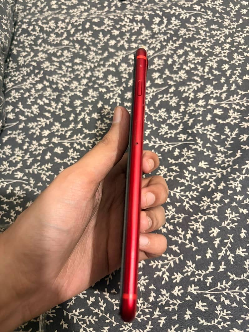 Apple iPhone 8 Plus 4