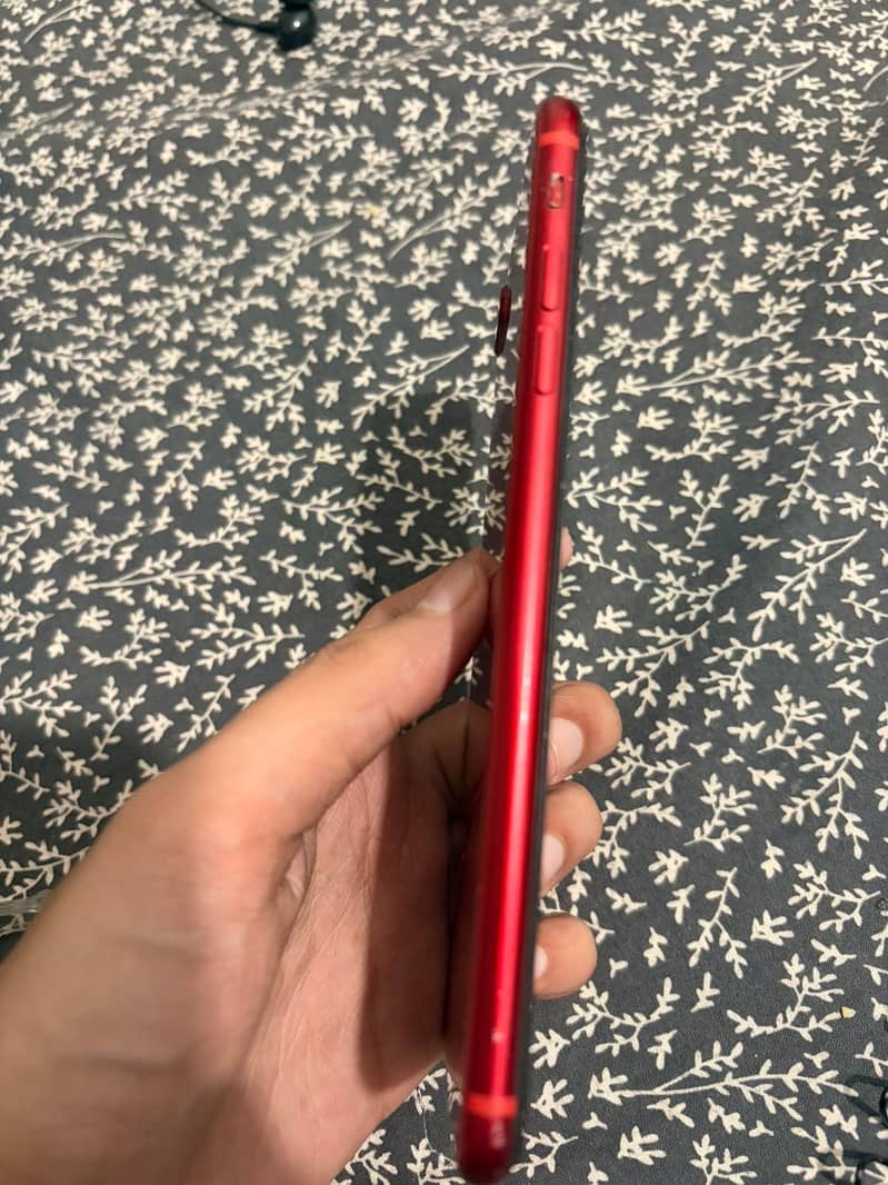Apple iPhone 8 Plus 9