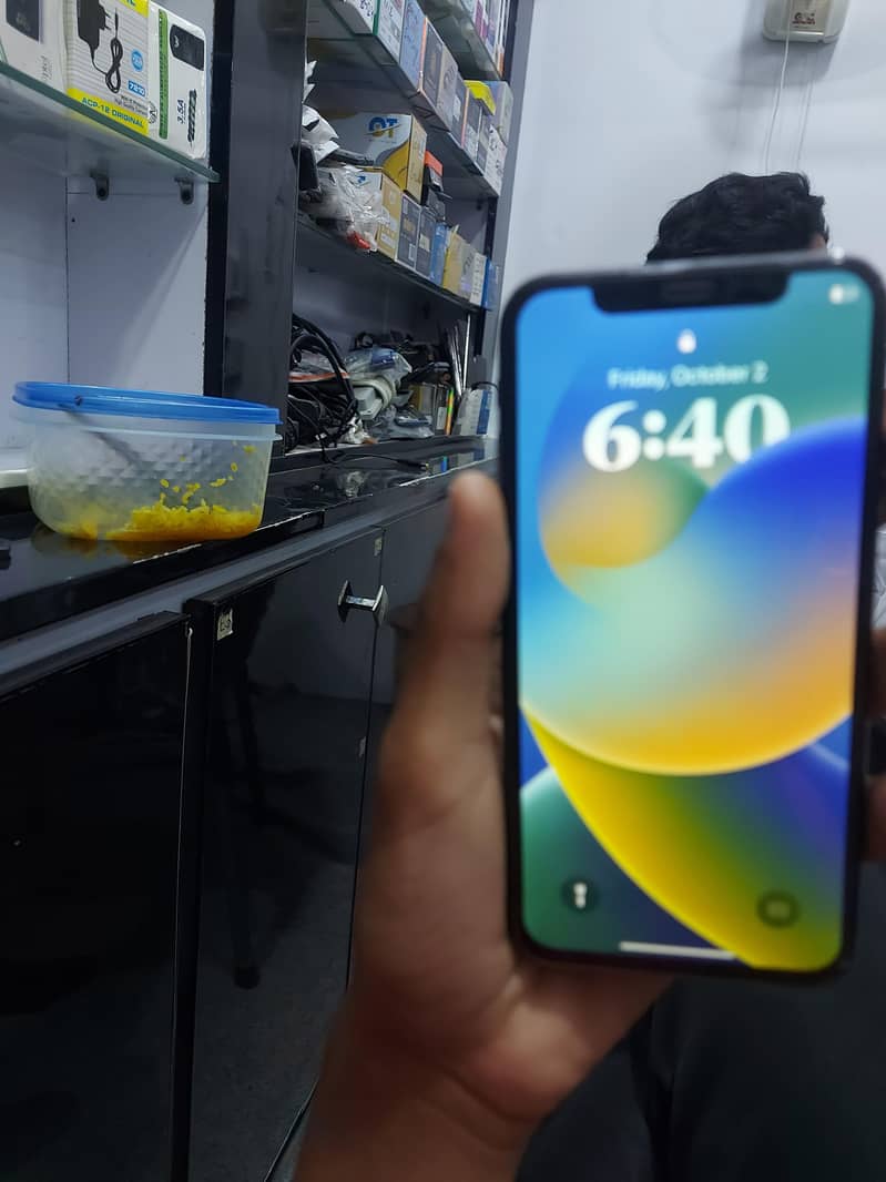 Apple iPhone X 2