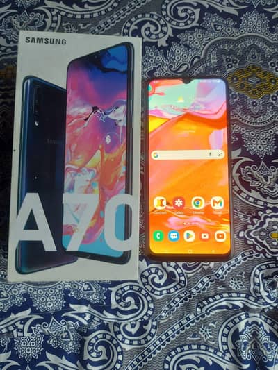 Samsung Mobile A70