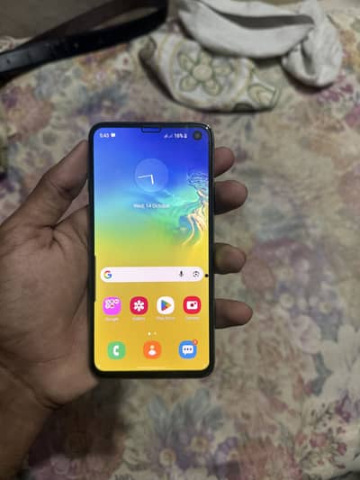Samsung Mobile S10e