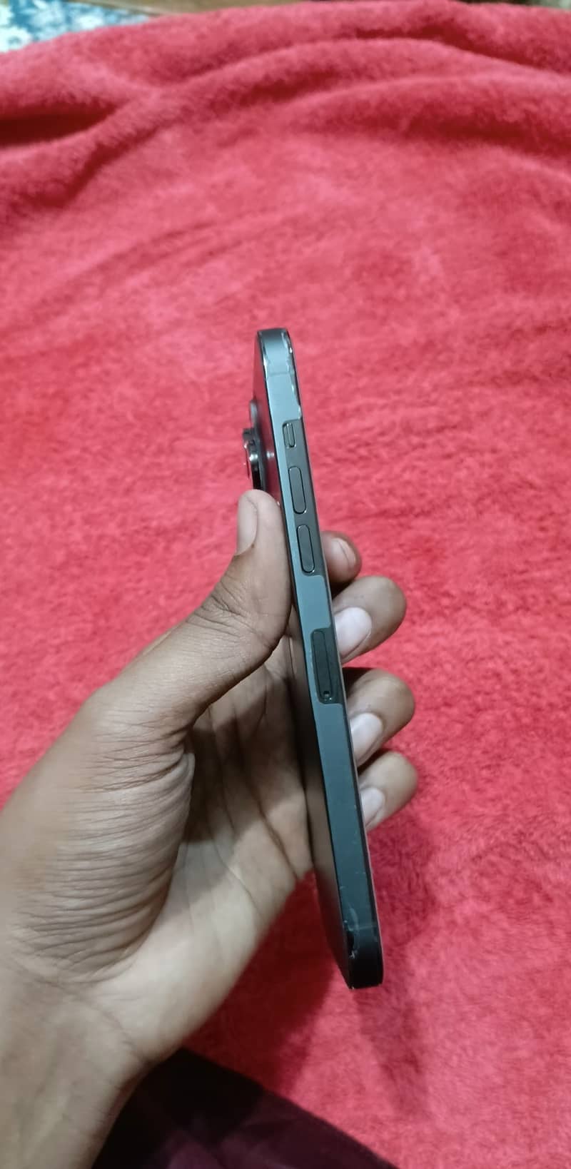 Apple iPhone 14 Pro Max 2