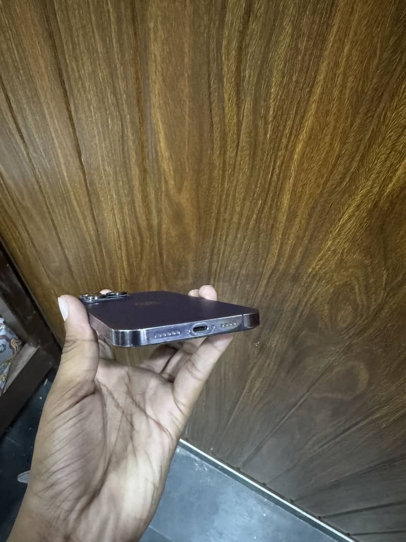Apple iPhone 14 Pro Max 4