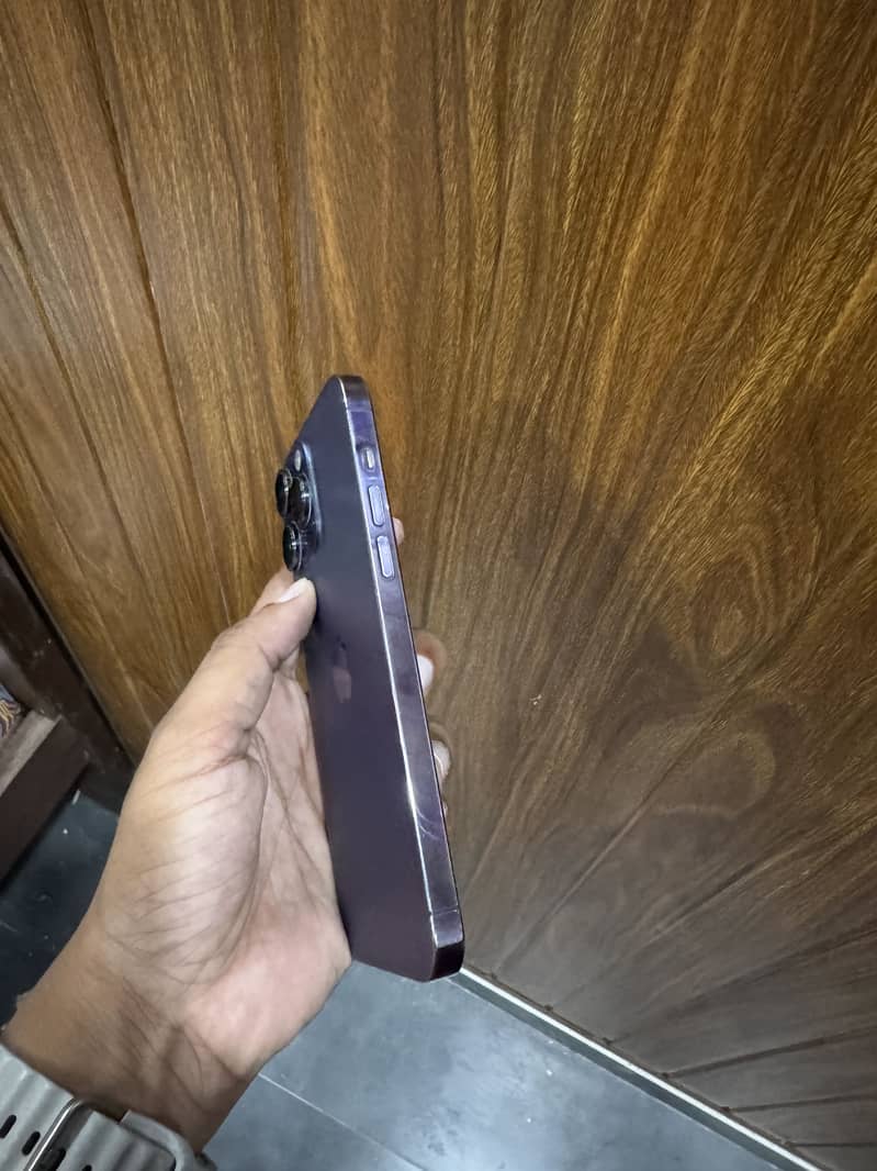 Apple iPhone 14 Pro Max 6