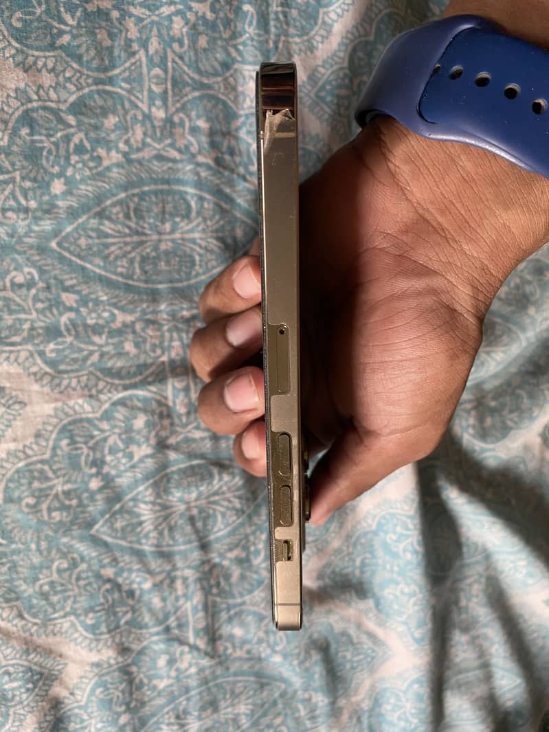 Apple iPhone 13 Pro 6