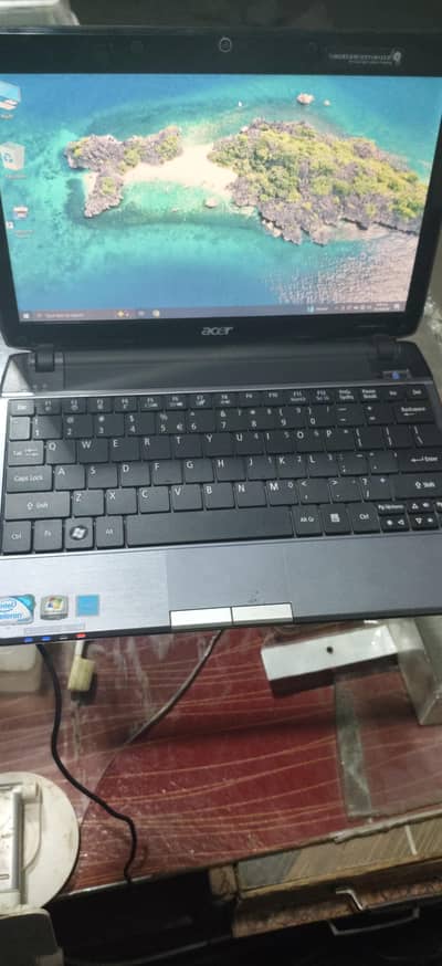 laptope ha bilkul ok ha 2gb ram k sath 10/10