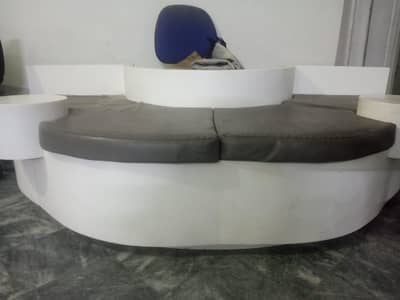 Reception counters coreiyam making very good material lush condition f