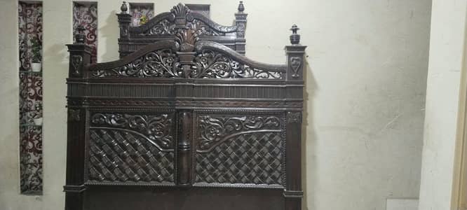 Pure wooden bed set chiniyoti