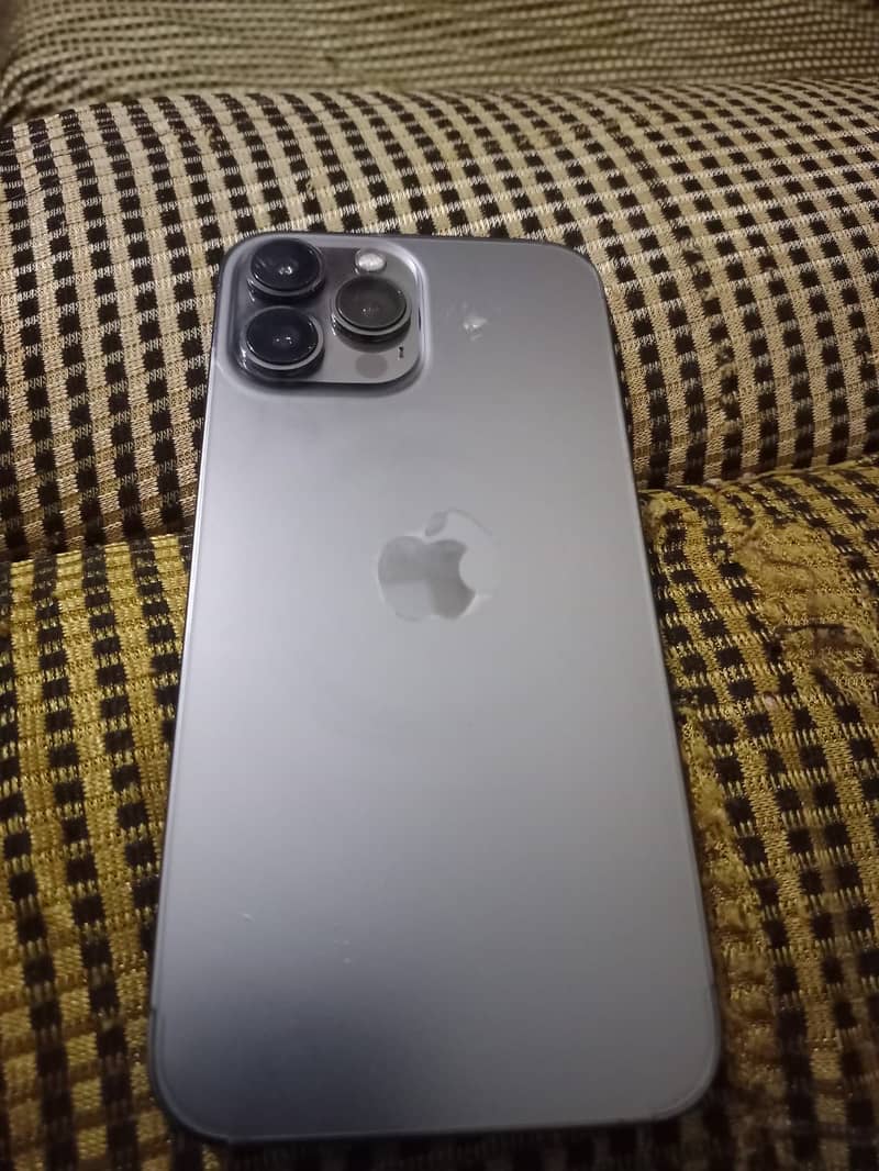 Apple iPhone 13 Pro Max 3