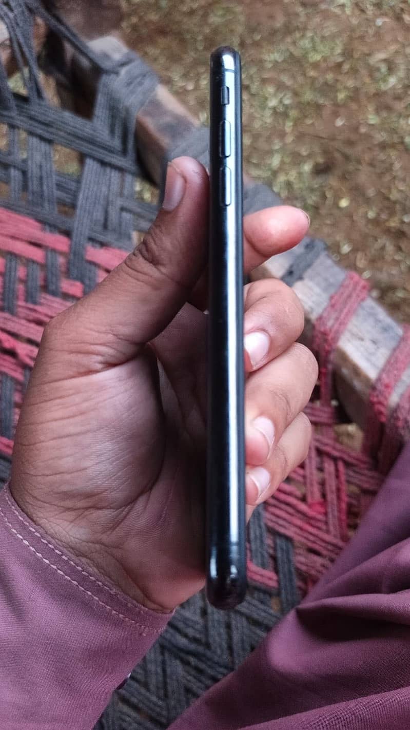 Apple iPhone X 10