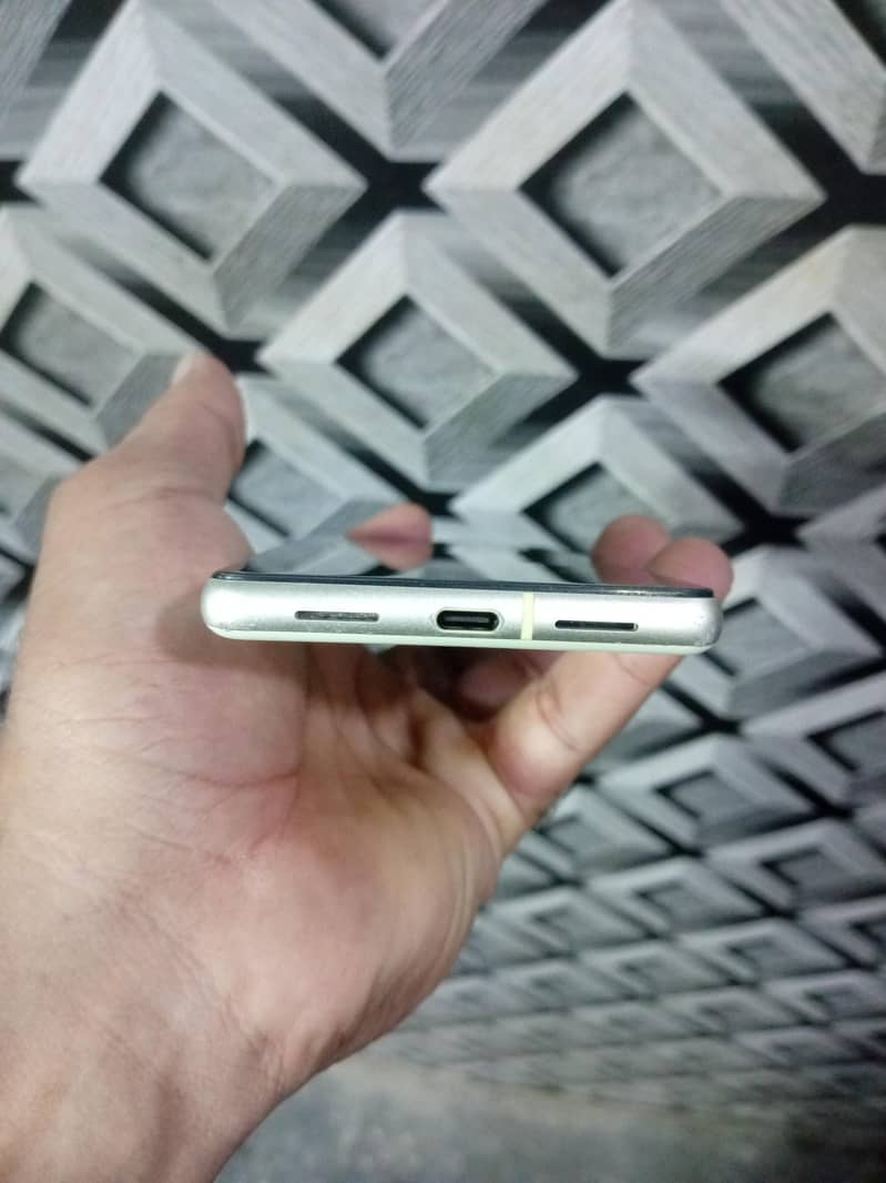 Google Pixel 7 3