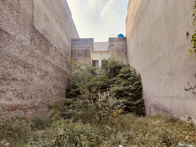 5 Marla plot for sale in sabzazar