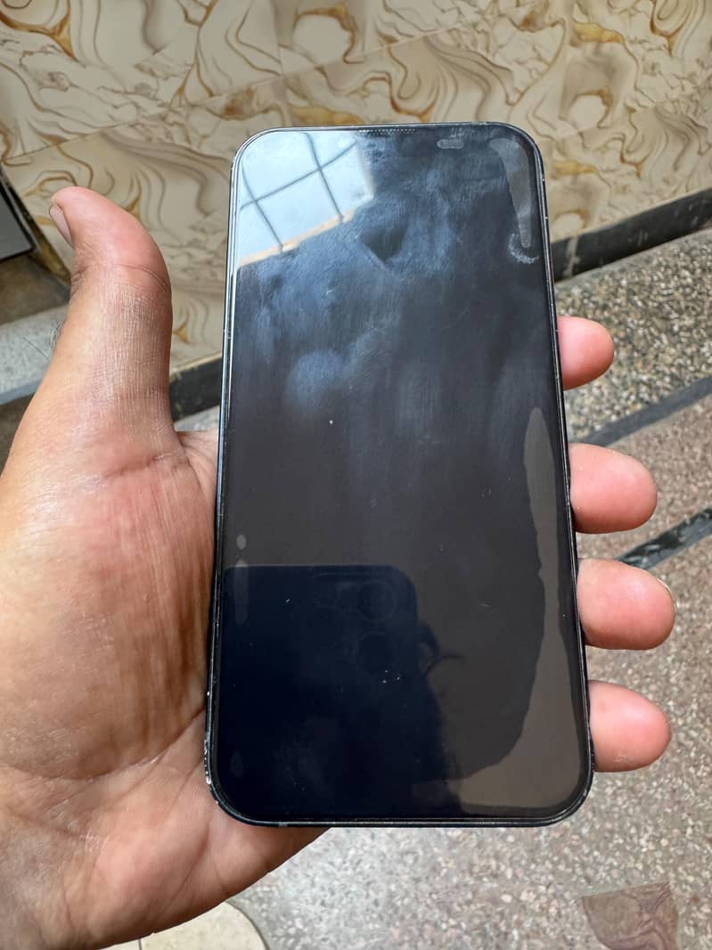 Apple iPhone 13 7