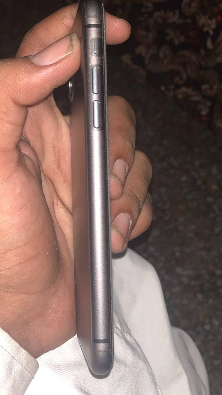 Apple iPhone 11 2