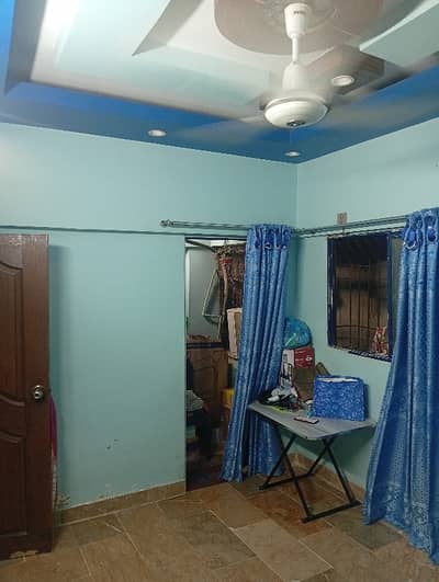 2 BED LOUNGE 4TH FLOOR FLAT AVAILABLE FOR SALE